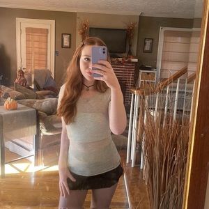 Meet your Posher, Hayes